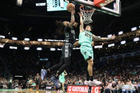 爱游戏体育-关于黄蜂绝杀时刻，官方宣布新规点燃赛场，官方宣布新规迎来胜利！的信息